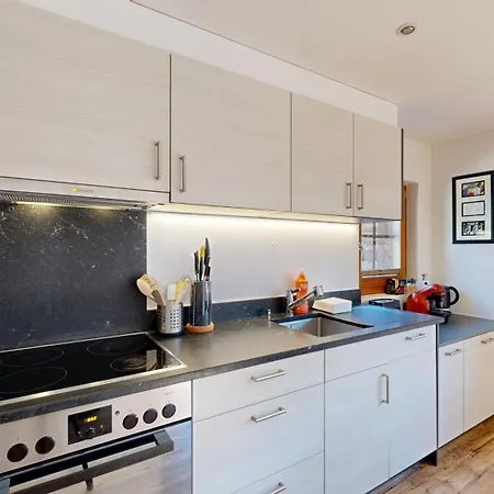 Flat In Mayoux - 4 Seasons In The Val D'anniviers